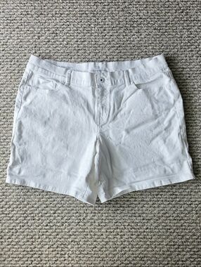 Liz Claiborne White Classic Fit Denim Shorts